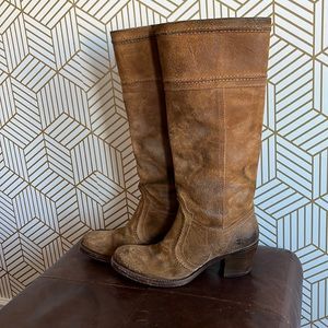 Frye Beautiful Leather Boots Size 7